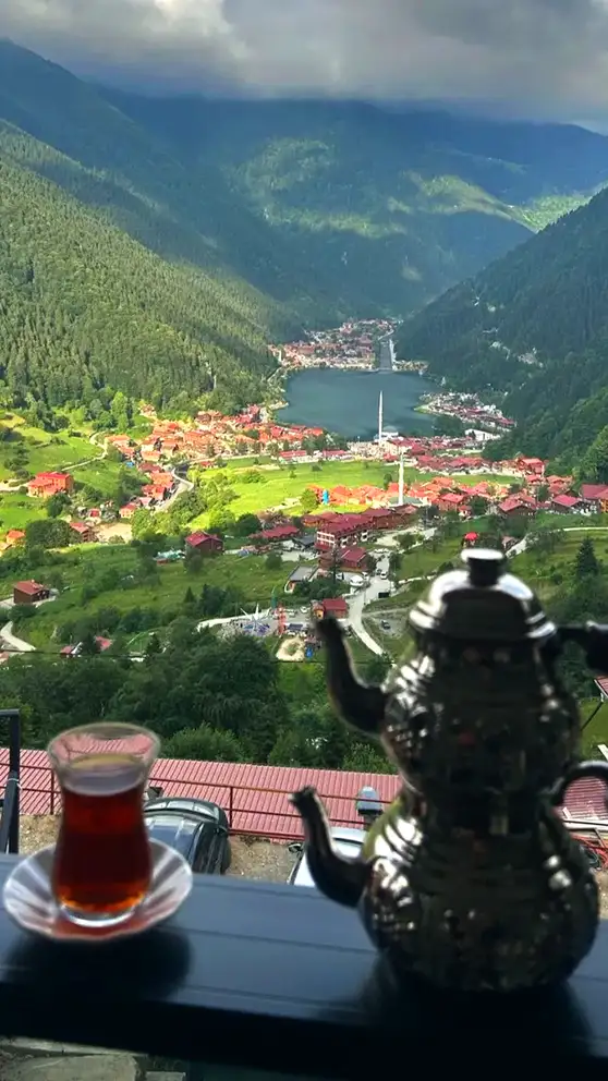 Demli Semaver Çayı